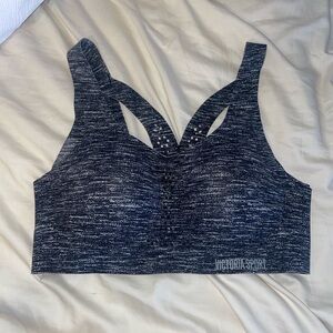 Women’s sports bra